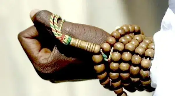 38 millions Fcfa détournés : Un marabout mouille un frère de Serigne Mboup