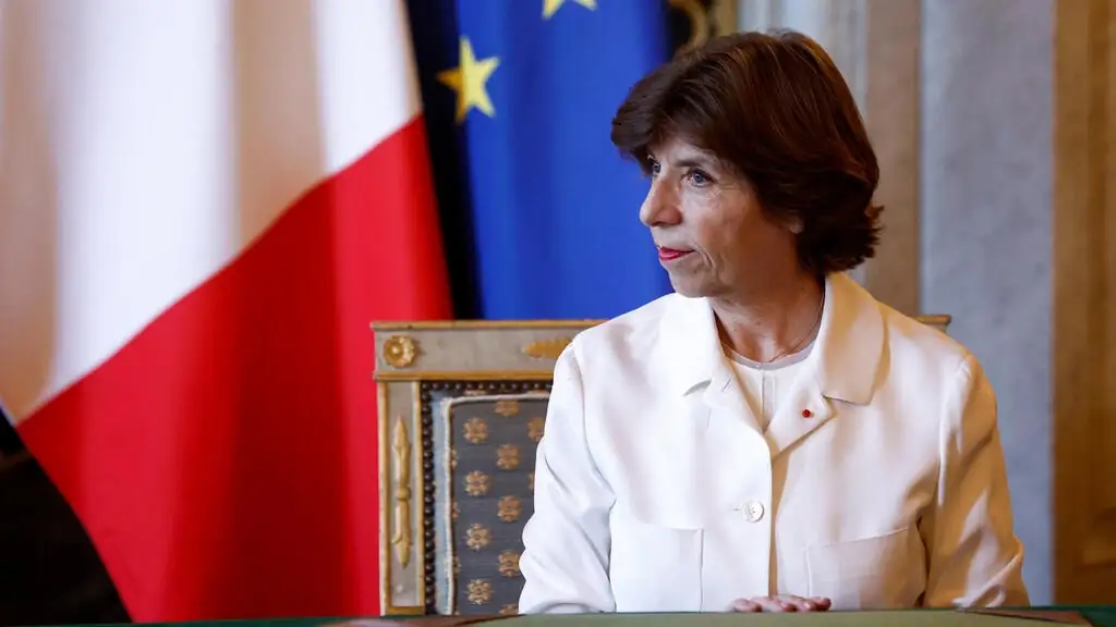 Catherine Colonna : La ministre des Affaires étrangères française critique durement la junte malienne