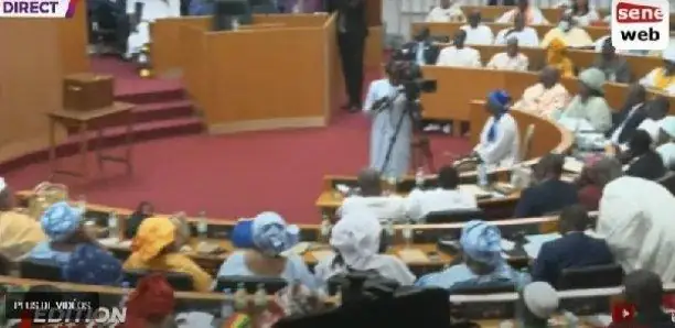 Nouvelle législature : Trois groupes parlementaires mis en place, l&rsquo;identité des présidents connue…