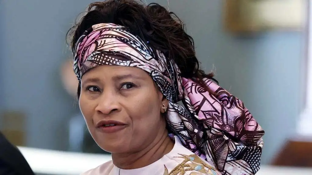 Forum de Dakar: «On ne peut pas imaginer des solutions de paix en Afrique sans les Africains»