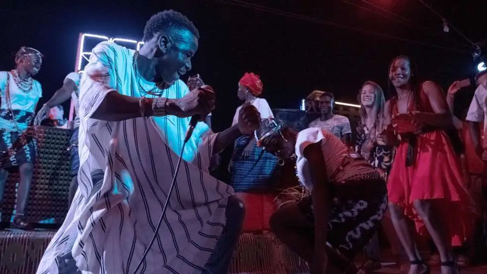 Au Sénégal, Beni Fadi passe par l&rsquo;électro pour préserver sa langue