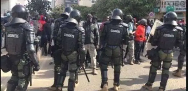 Forte mobilisation de la gendarmerie lors du Nemmeeku Tour: Les députés de Pastef interpellent Sidiki Kaba