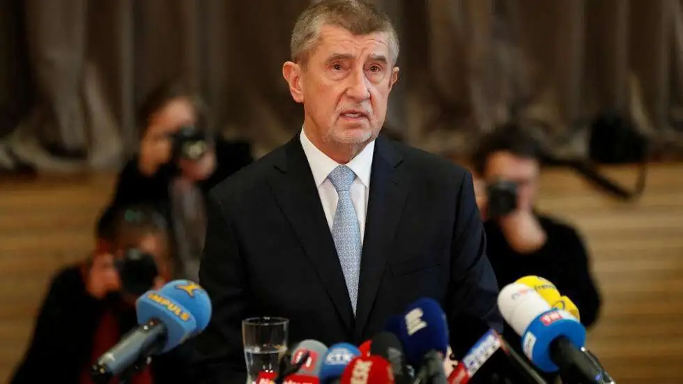 Présidentielle tchèque: l’accueil réservé par Emmanuel Macron à Andrej Babis suscite la polémique