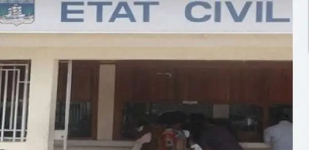 Conséquences désastreuses de la grève des travailleurs municipaux : une élève s&rsquo;effondre à l&rsquo;état civil de Thiès