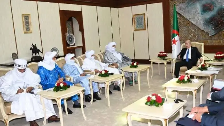 Accord pour la paix : le président algérien reçoit les représentants des groupes armés signataires