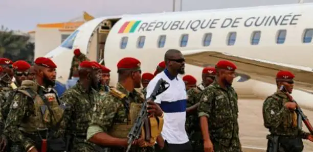 Guinée : le coup de pouce de Doumbouya au « propriétaire » de l’avion présidentiel