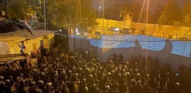 En Irak, l&rsquo;ambassade de Suède à Bagdad incendiée lors d&rsquo;une manifestation