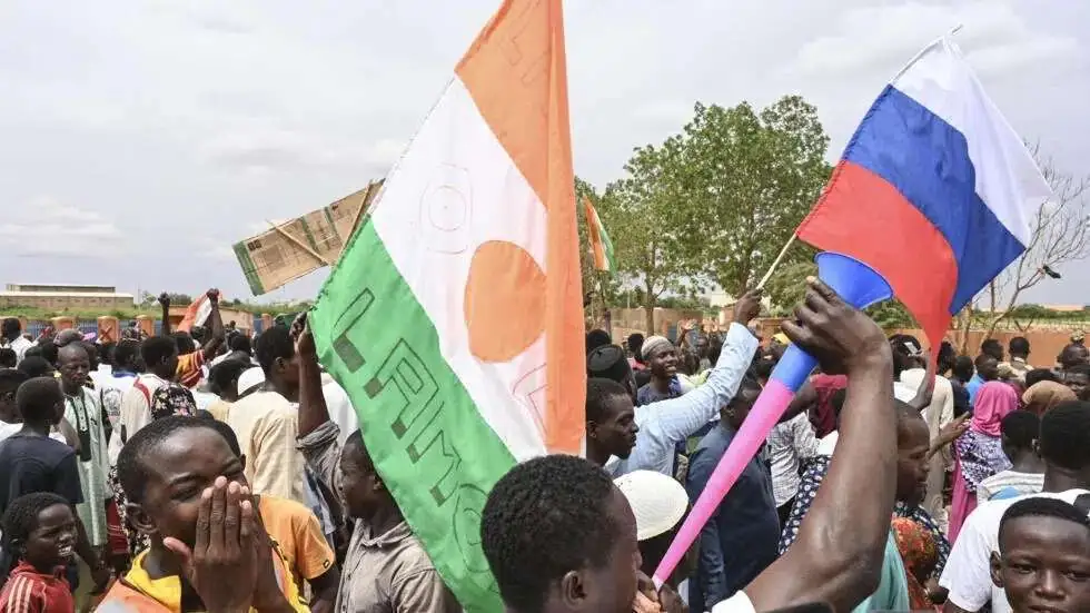 Niger: des milliers de personnes ont manifesté près de la base militaire française à Niamey