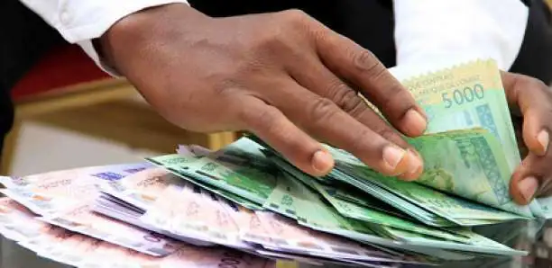 Vente de bateaux par la Douane : un consultant disparaît avec les 223 millions d’un Gambien et mouille des «hautes autorités»