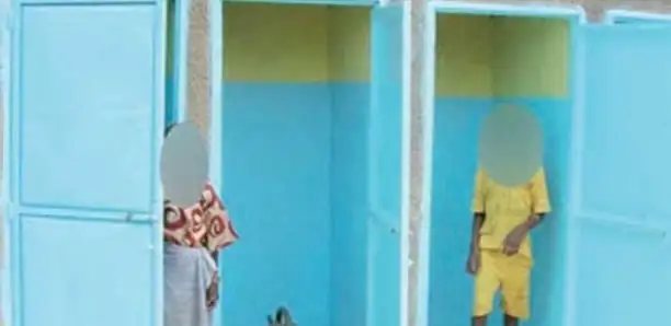 Diourbel : Le jakartaman perçait le mur des toilettes pour mater les parties intimes des écolières