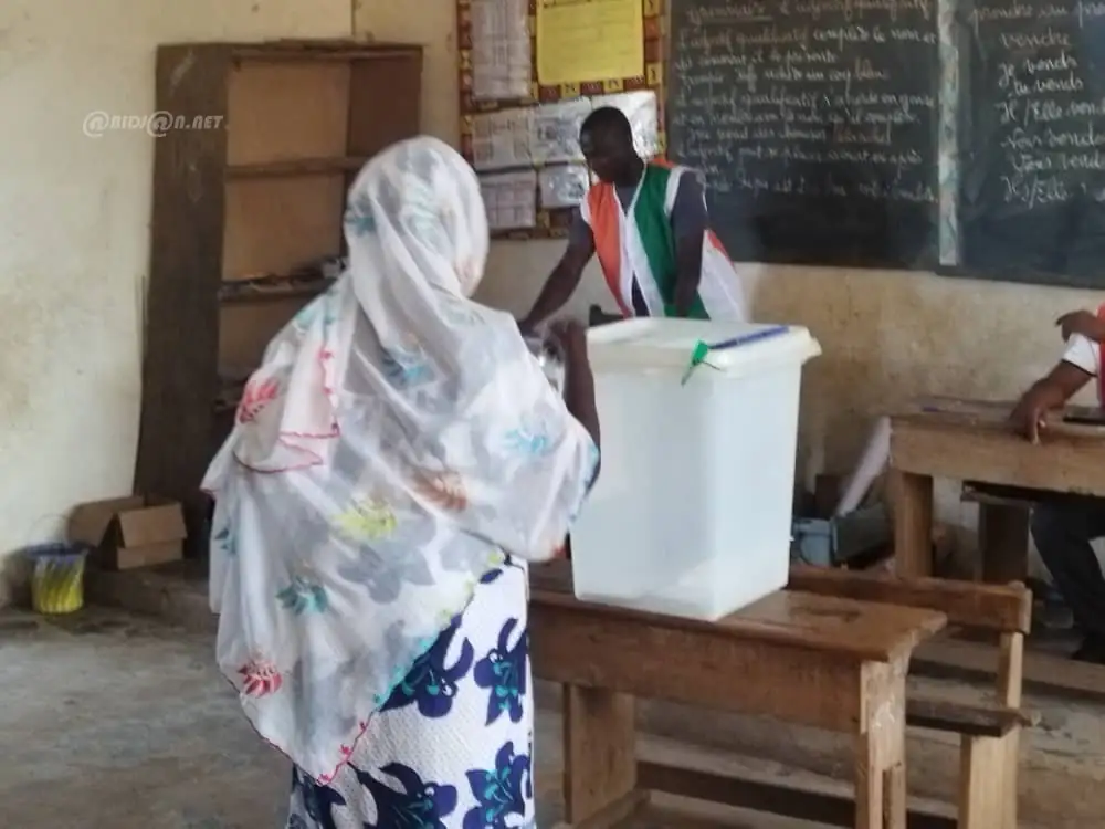 Régionale et municipales partielles : ouverture des bureaux de vote et début du scrutin