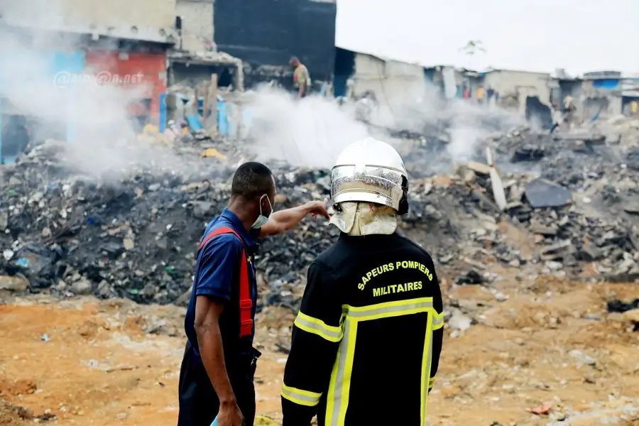 Incendie à Adjamé : six jours après le drame, les flammes ont été maîtrisées