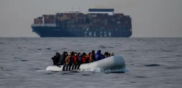 Migrants : un nourrisson meurt lors d&rsquo;un naufrage dans la Manche