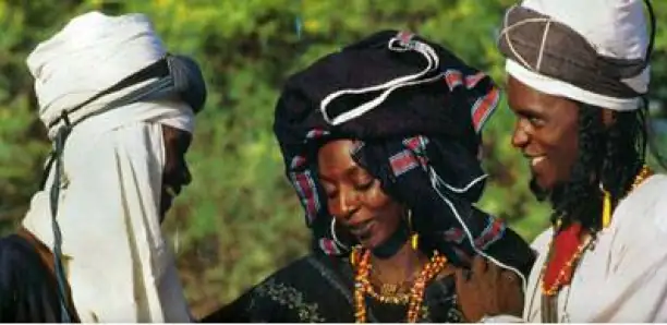 La Parenté à Plaisanterie : Un Pilier de la Cohésion Sociale en Afrique de l&rsquo;Ouest (Par Aminata Traoré)