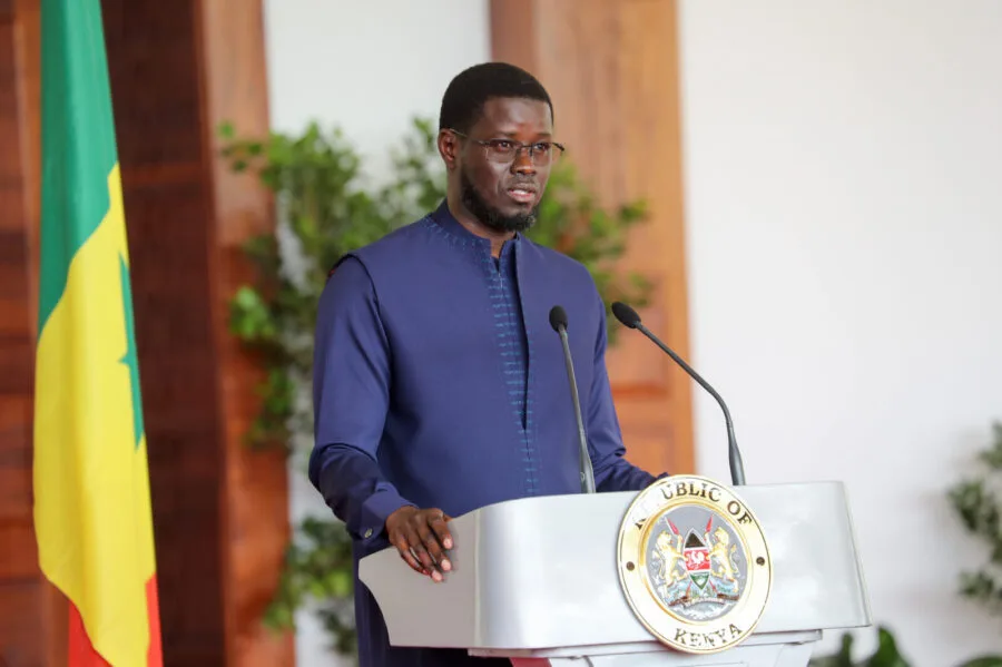 JOJ Dakar 2026 : le Président Faye dévoile Ayo et allume la flamme de la mobilisation nationale