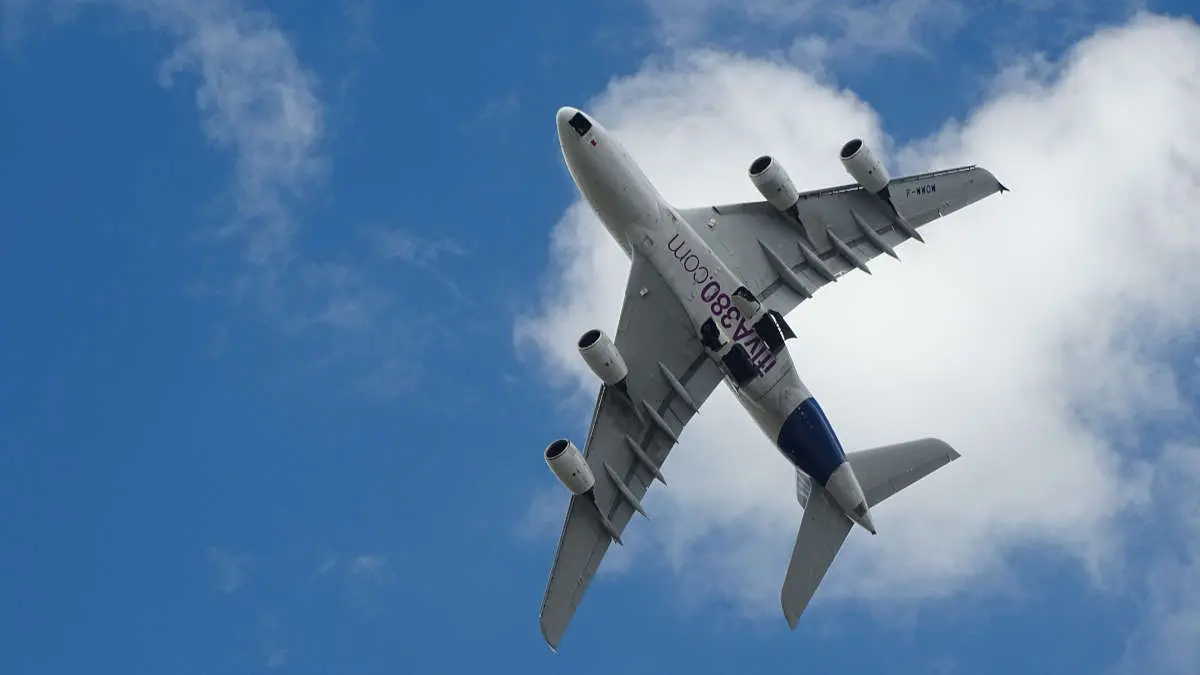 Quand un ordinateur égaré fait rebrousser chemin à un avion