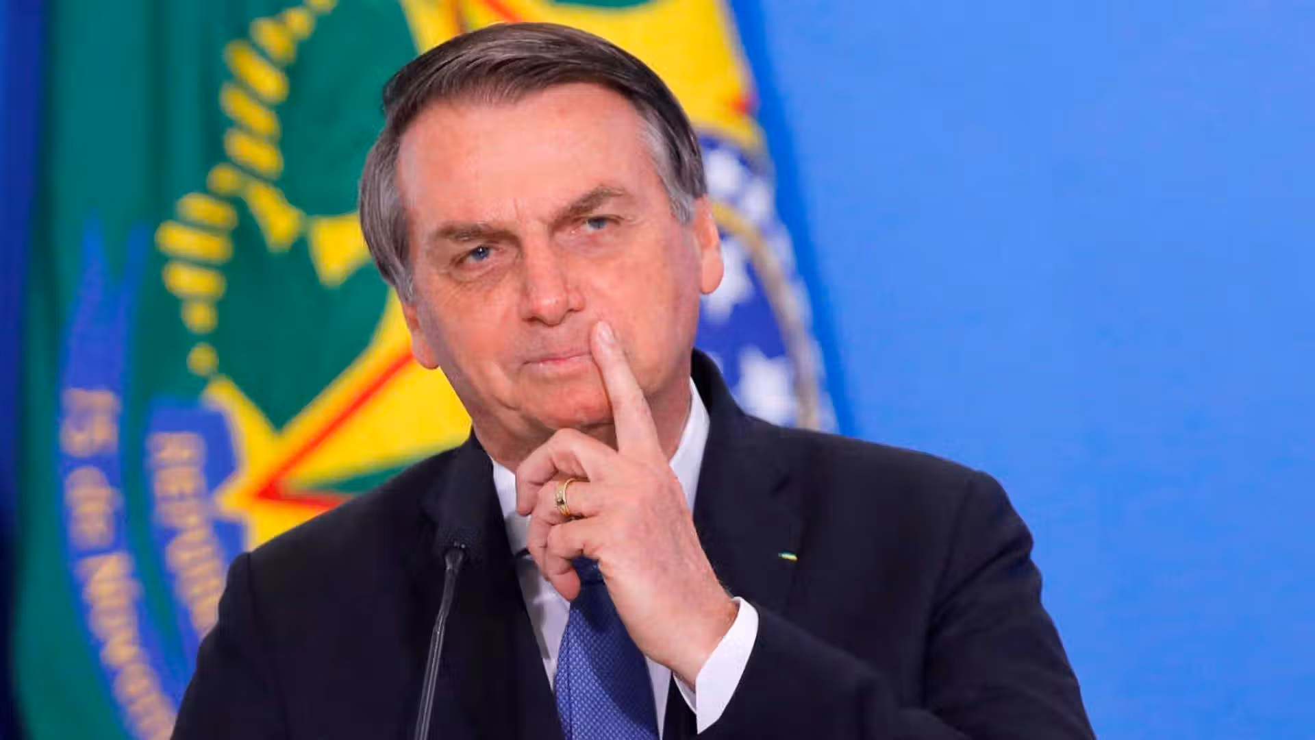 L’ex-président Bolsonaro incarcéré après sa condamnation au Brésil
