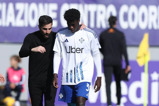 Cesc Fàbregas allume sévèrement le Sénégal et Pape Thiaw pour Assane Diao : « Il ne devrait pas être convoqué mais ils s’en fichent »