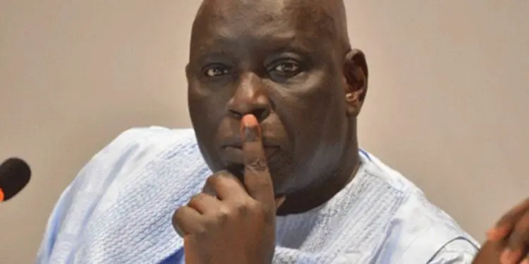 Waly Diouf Bodiang descend Madiambal Diagne : « le seul Sénégalais qui s’est enfui en larguant toute sa famille… »