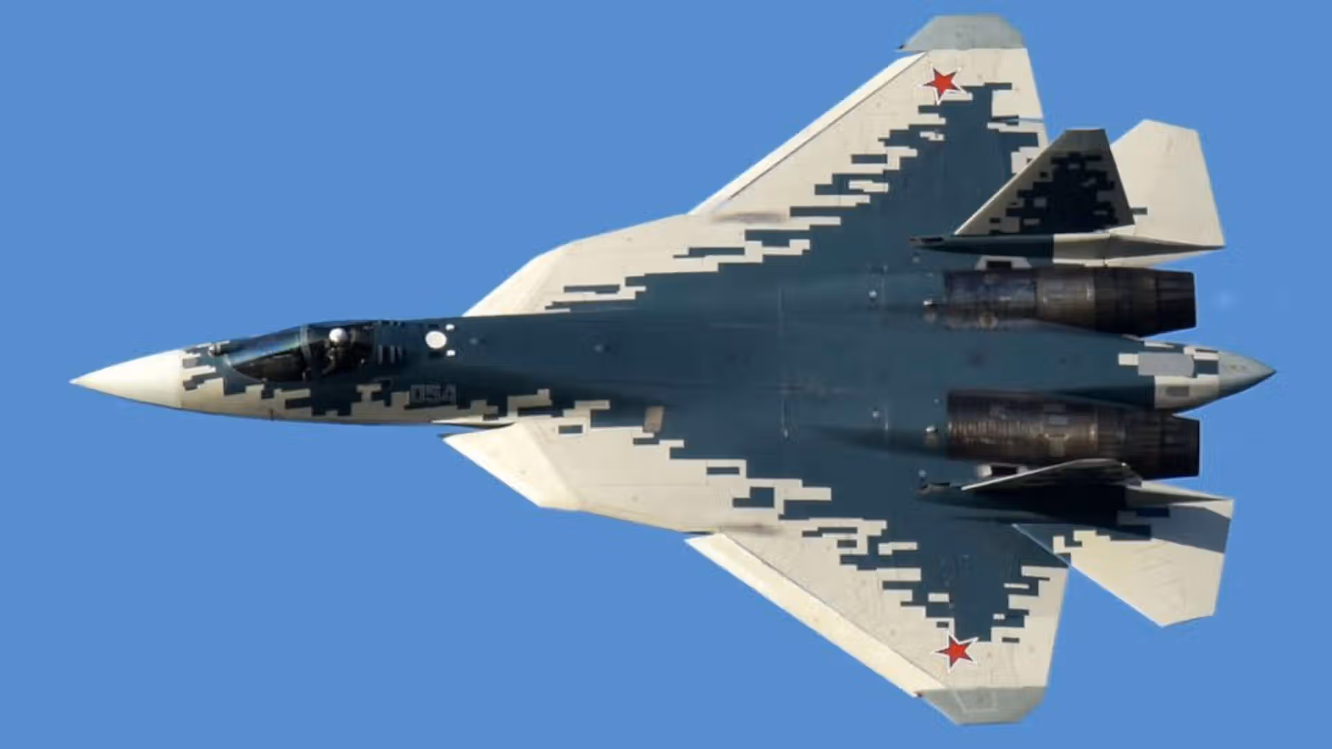 Armement en Algérie : la Russie livre les deux premiers chasseurs Su-57E