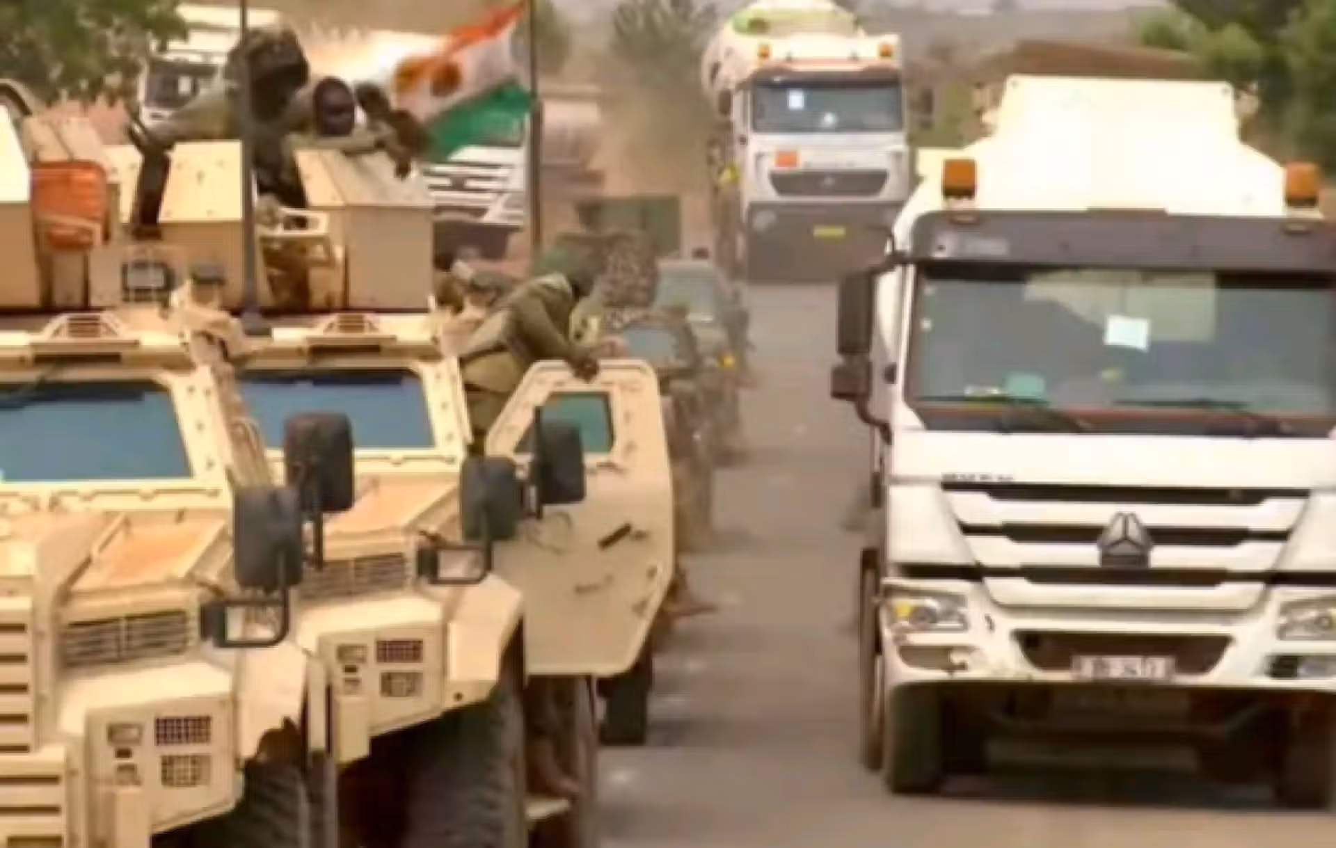 Convoi vers Bamako : Le Niger offre des camions citernes chargés d’hydrocarbures au Mali