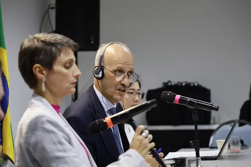 22/06/2026 16:33 – 
													Migrants : un expert de l‚ÄôONU appelle les √âtats √Ý ne pas externaliser leurs devoirs
