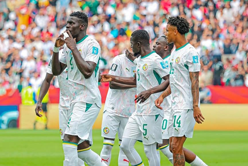 Le Sénégal s’impose 5-0 face à l’Irak et ravive l’espoir de qualification