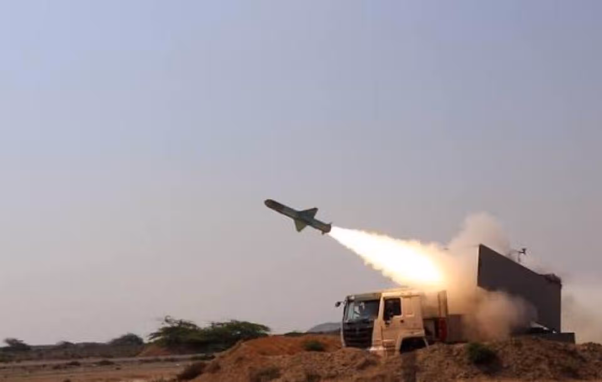 Bahreïn Annonce Avoir été Visé Par Des Missiles Et Des Drones Iraniens (armée)
