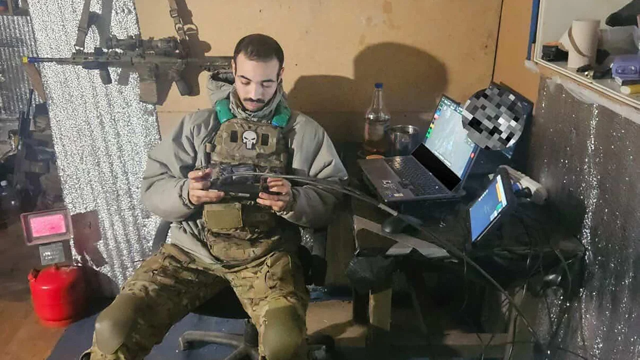 « Il fallait que je vienne pour aider » : à la rencontre de « Papillon », Marocain et pilote de drones en Ukraine